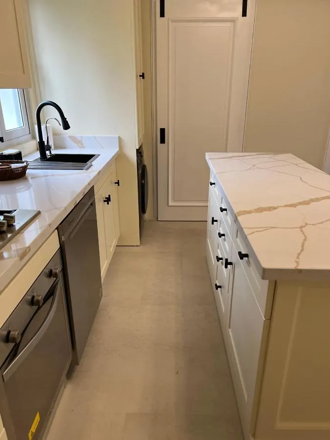 פונטה קאנה Fully Renovated Beachfront 1Br Condo In The Gated Stanza Mare Community With A Private Beach, Pool, Onsite Restaurant And Modern Amenities Such As Refrigerator, Dishwasher, Filtered Water, Microwave, Bbq, Washer Dryer, Bamboo Linens, Free Wi-Fi הרפובליקה הדומיניקנית