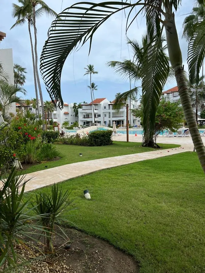 アパート Fully Renovated Beachfront 1Br Condo In The Gated Stanza Mare Community With A Private Beach, Pool, Onsite Restaurant And Modern Amenities Such As Refrigerator, Dishwasher, Filtered Water, Microwave, Bbq, Washer Dryer, Bamboo Linens, Free Wi-Fi プンタ・カナ